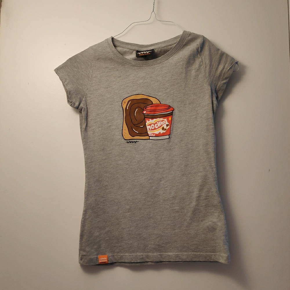 Graphic tee